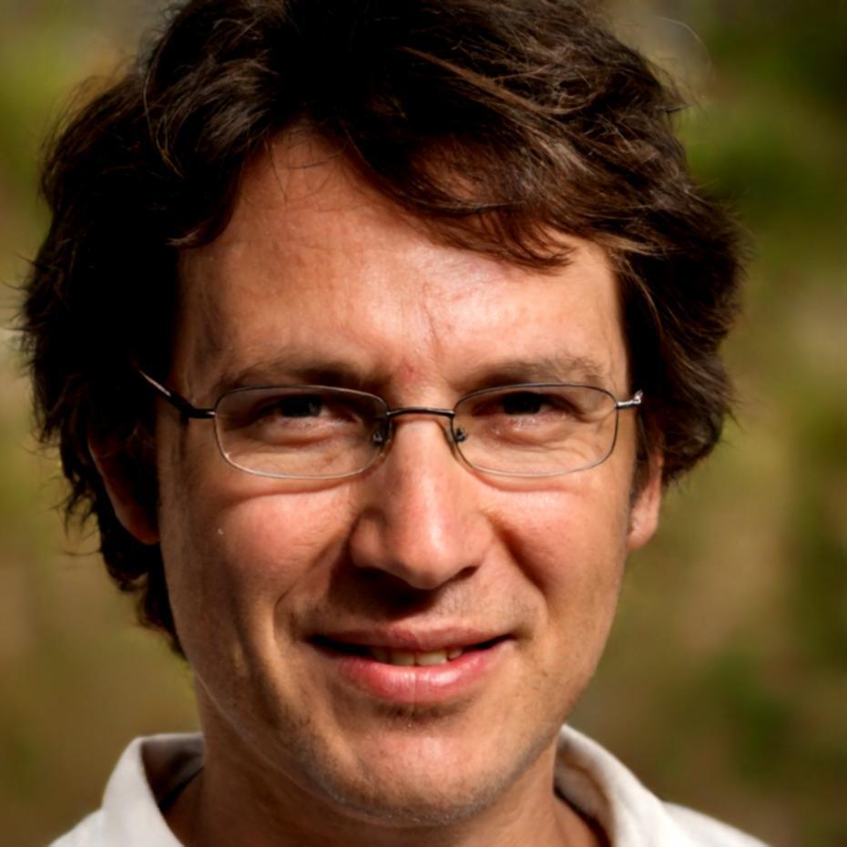 Rostvan Ibarguren participante del programa de análisis fundamental
